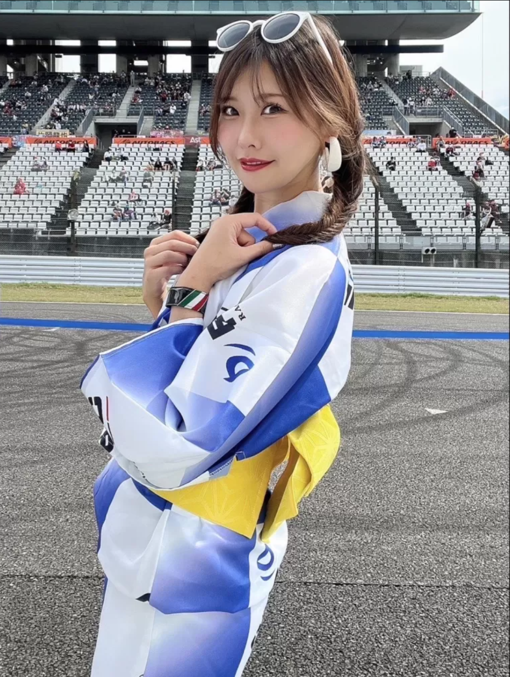 #5赛车女郎娜娜 第3张图