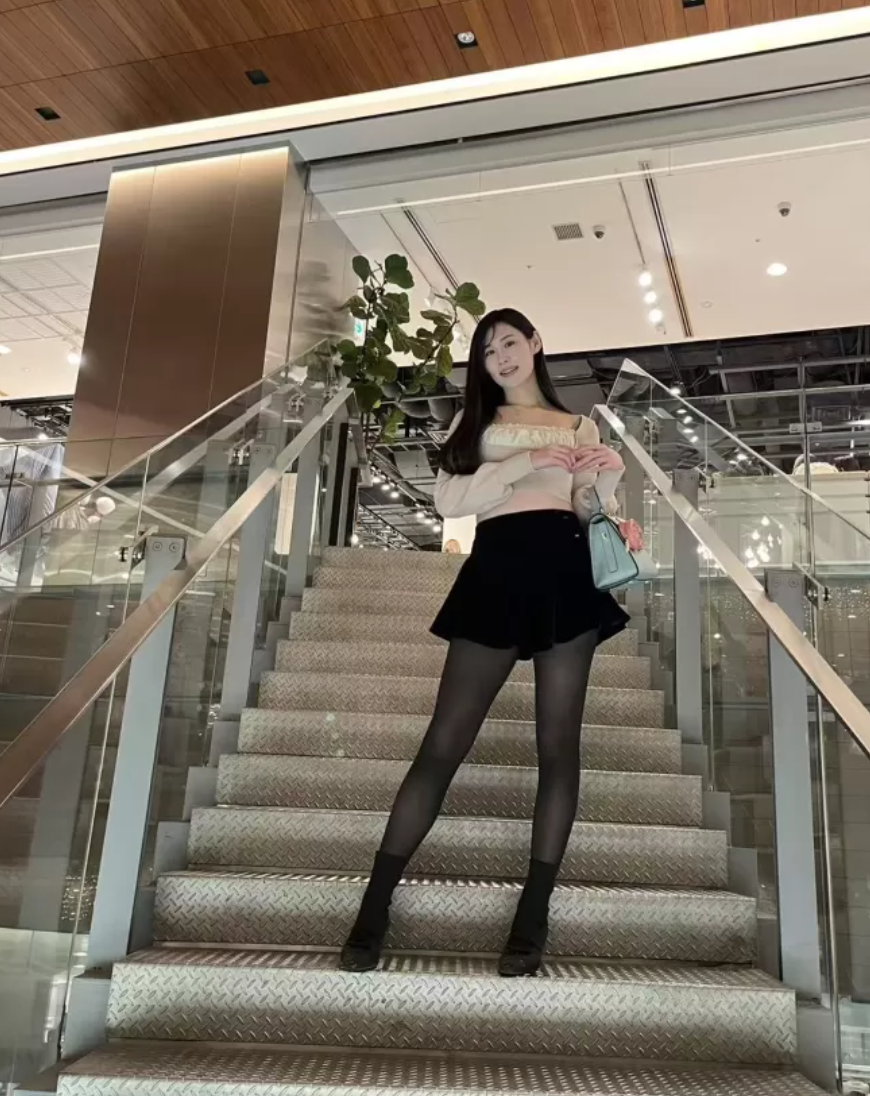 #32女神明明 第1张图