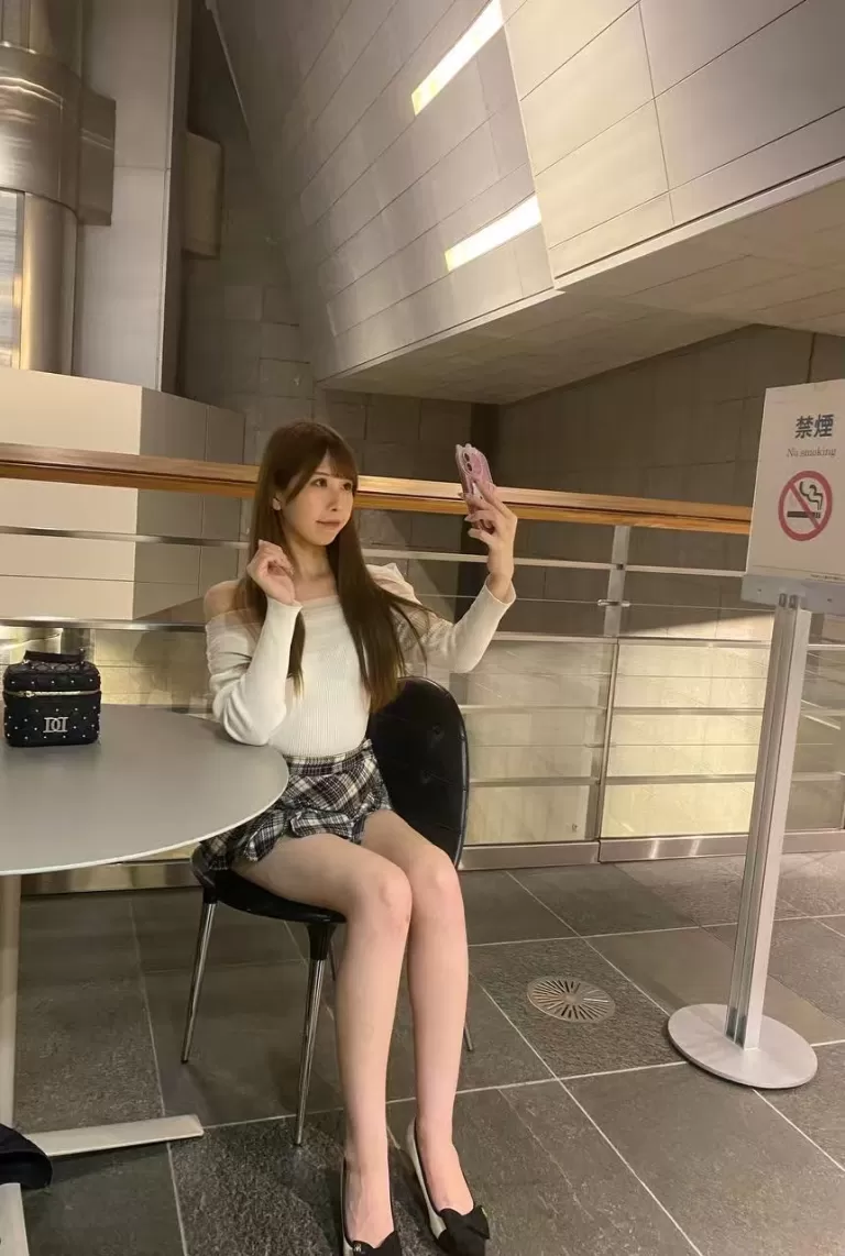 #17 开朗女神莫莫卡 第3张图